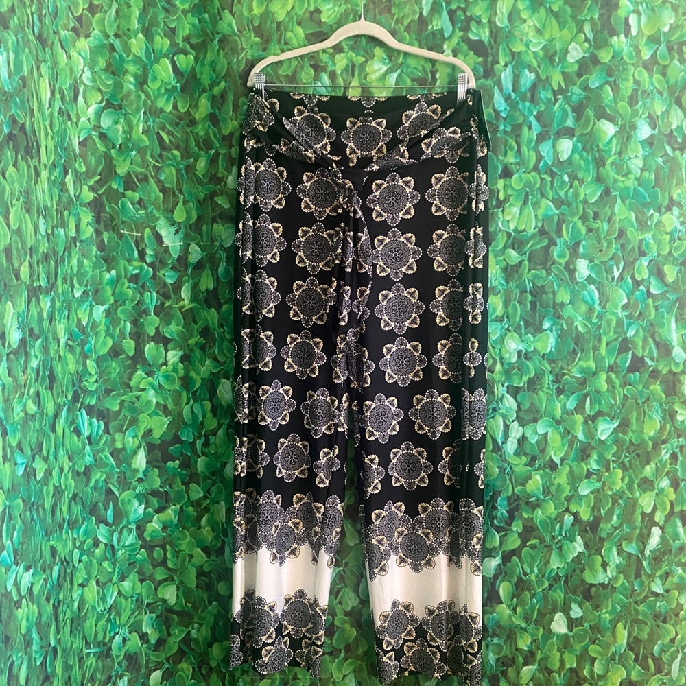 Laura Cruz - NWT Boho Black, Cream, and Tan Pants(curvy size)